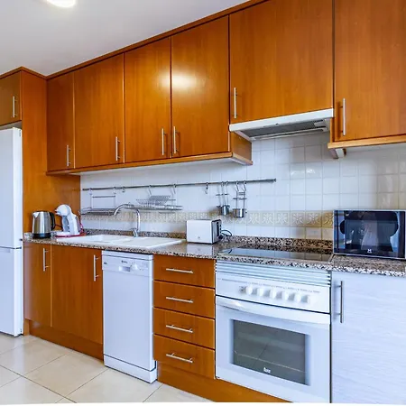 Penthouse Sea View, Pool, Terrace, 2 Bedrooms Apartment *